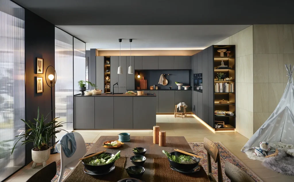 Open keuken met eiland van Schüller Küchen