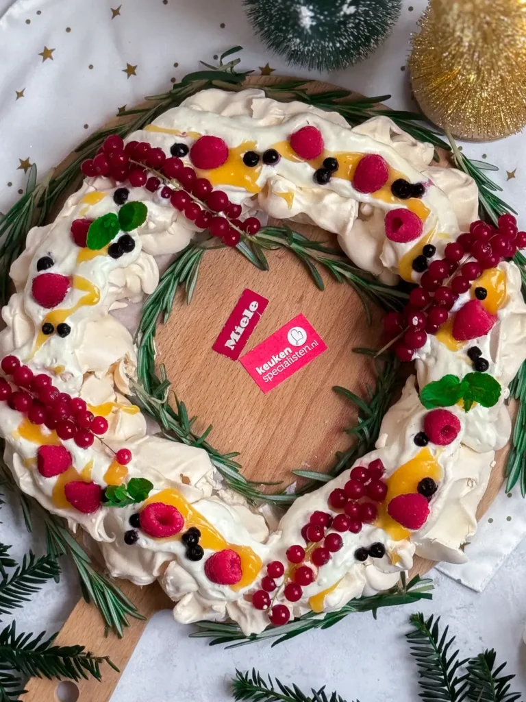 Citroen pavlova krans met lemoncurd