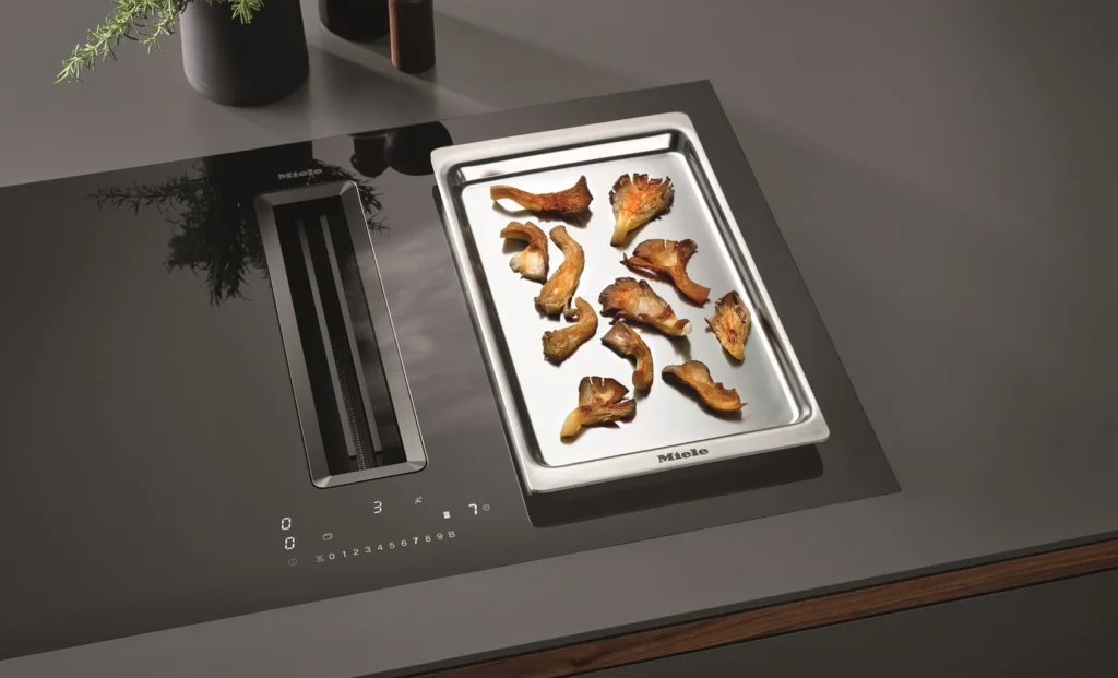 Inductiekookplaat met bakplaat van Miele